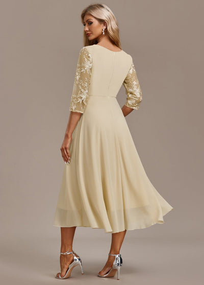 Karla™ | Abito con Ricamo Champagne a Maniche 3/4 e Collo Rotondo 