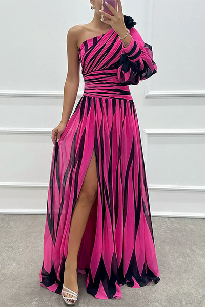 Shiloh - Robe longue élégante à une épaule et rayures