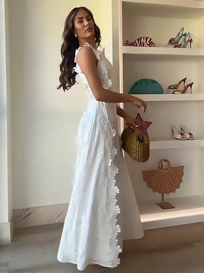 Éliora – Robe longue à bretelles en dentelle florale 