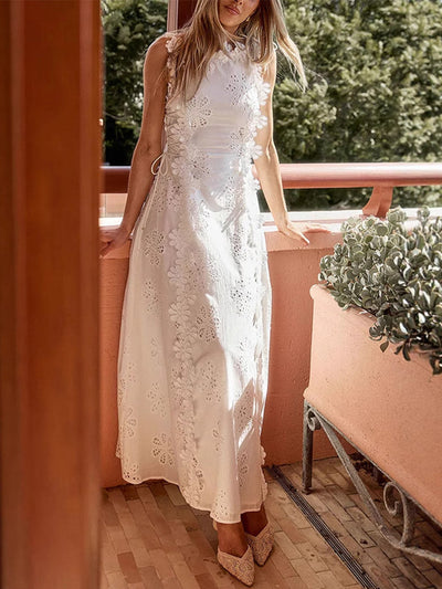 Éliora – Robe longue à bretelles en dentelle florale 