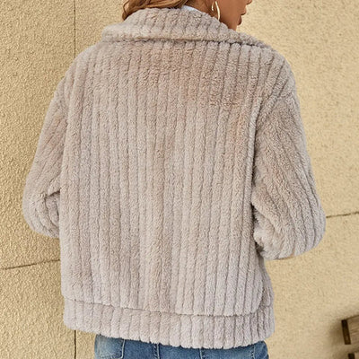 SVEVA™ | CARDIGAN EN PELUCHE ÉLÉGANTE