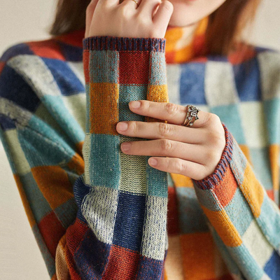 PENELOPE™ | PULL PATCHWORK CON COLLO ALTO