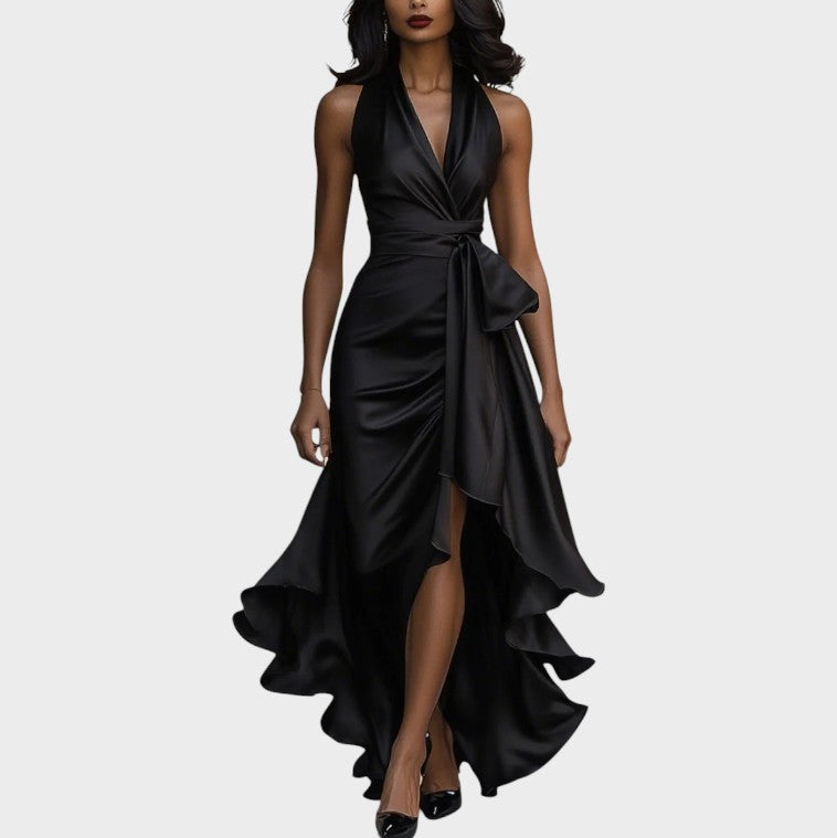 Lina | Robe en raso élégant de mezzanotte avec col à licou et volant
